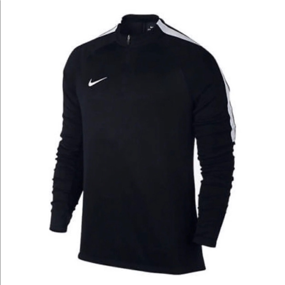 Nike men’s long sleeve soccer top